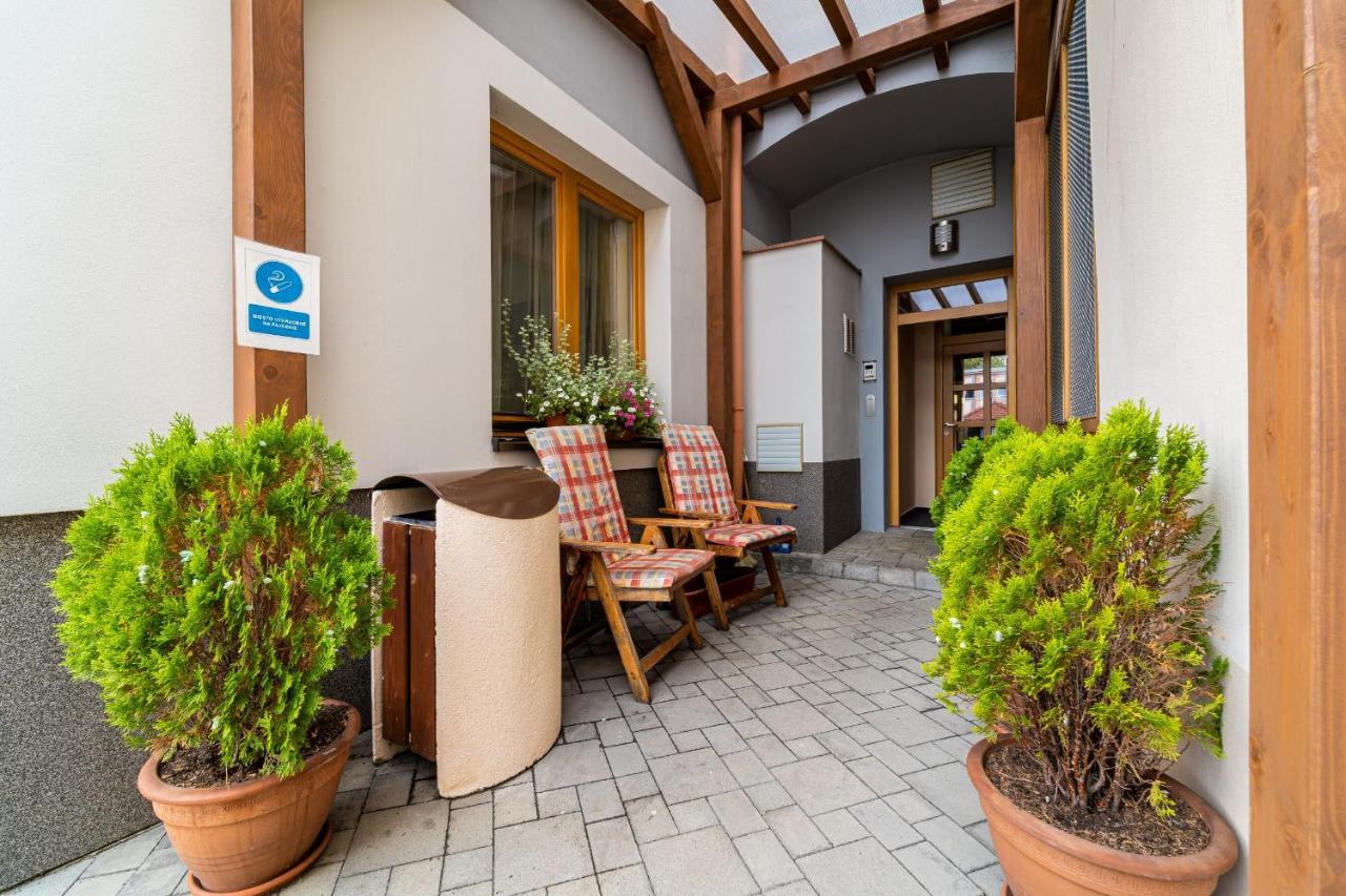 Penzion Kiska Kezmarok Kežmarok Exterior foto